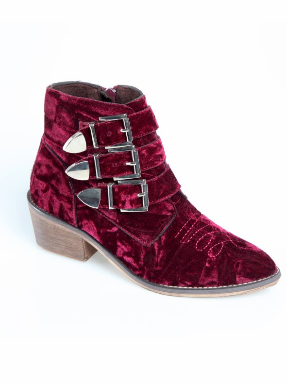 botins-aveludados-com-plataforma-e-tacao-bordeaux